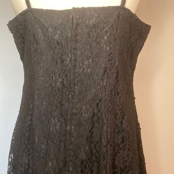 Beaded Drama-Dress Black Lace Sequins Dress - Picture 7 of 14